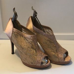Wedding/special occasion Nude heel